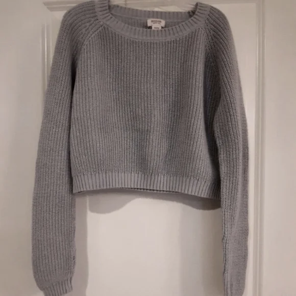 Mossimo Supply Co Cropped Sweater - Picture 3 of 7